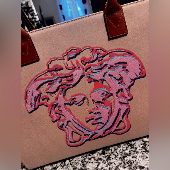 VERSACE
Canvas Calfskin Large Medusa Pop Cabas Tote Beige - Picture 7 of 10